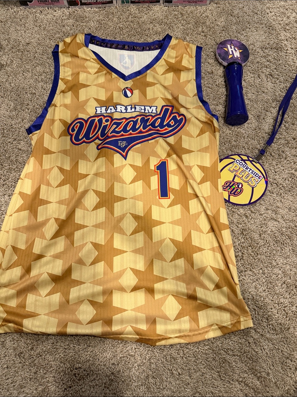 WORN 1x Harlem Wizards Gold Basketball Jersey youth XL lanyard & spinner